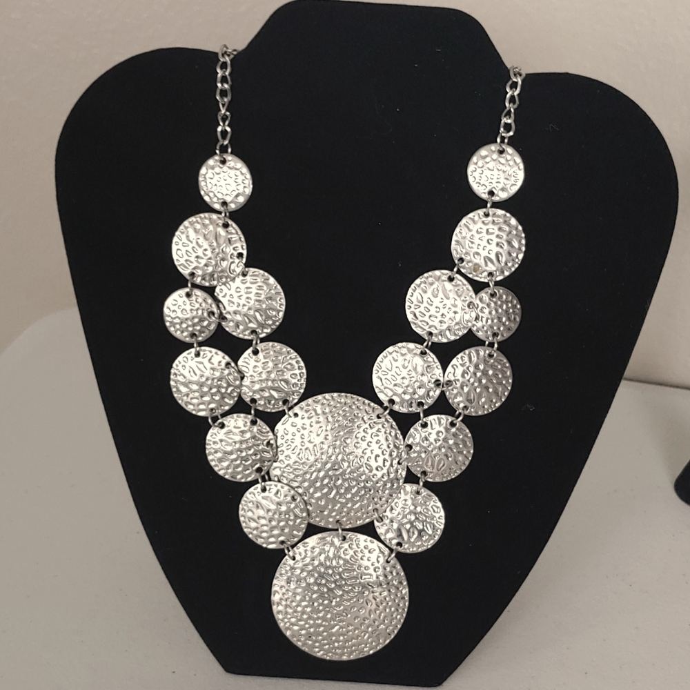 ☀SALE 4 for$20☀          Necklace and Earrings